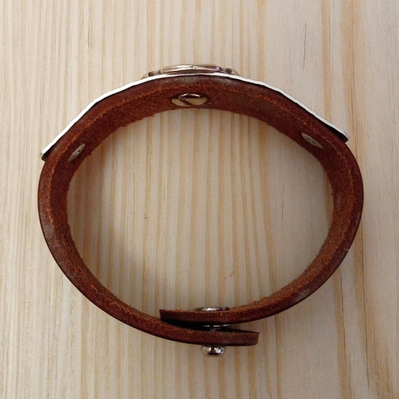 Leather Celtic Cross Bracelet - Picture 3 of 4